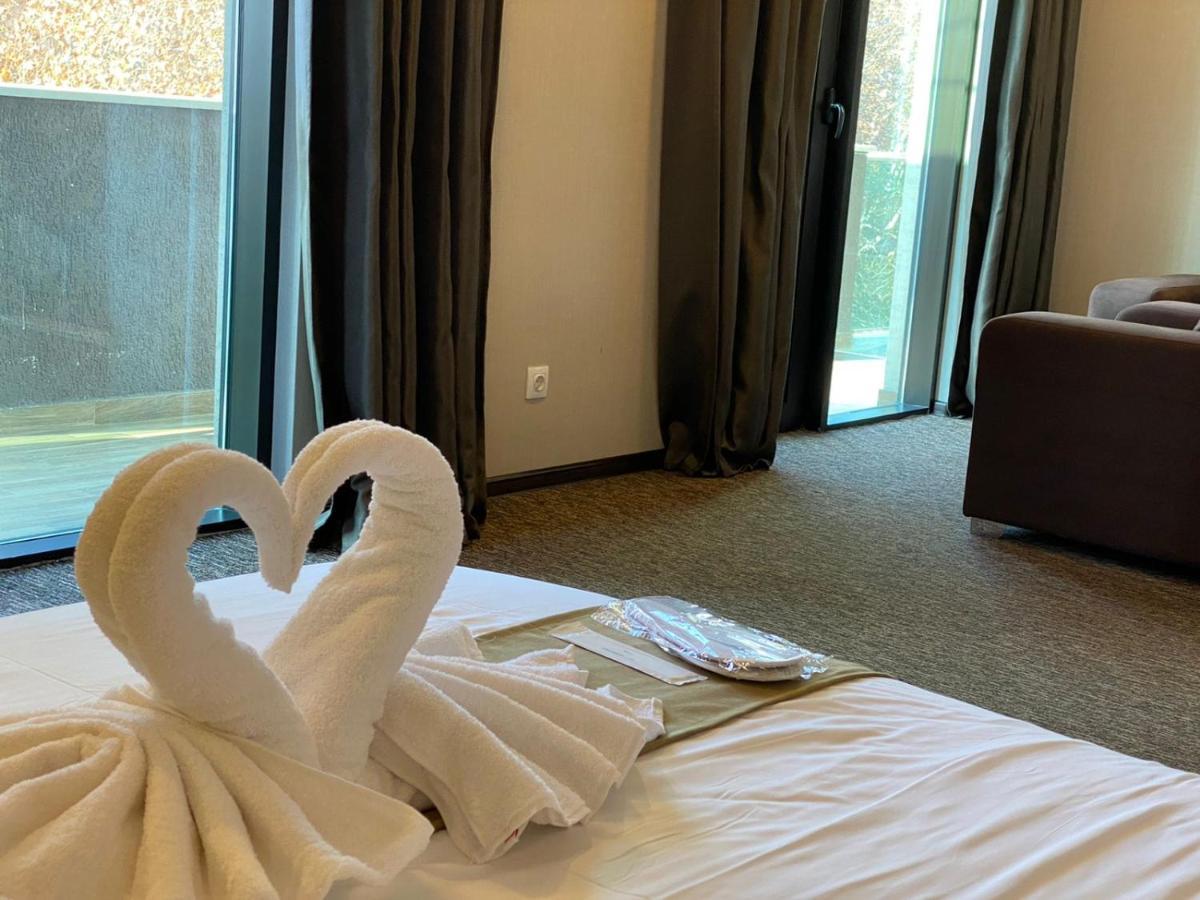 Tbt Hotel Tbilisi ภายนอก รูปภาพ