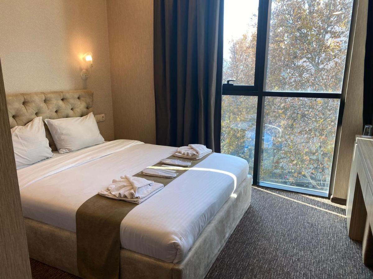 Tbt Hotel Tbilisi ภายนอก รูปภาพ