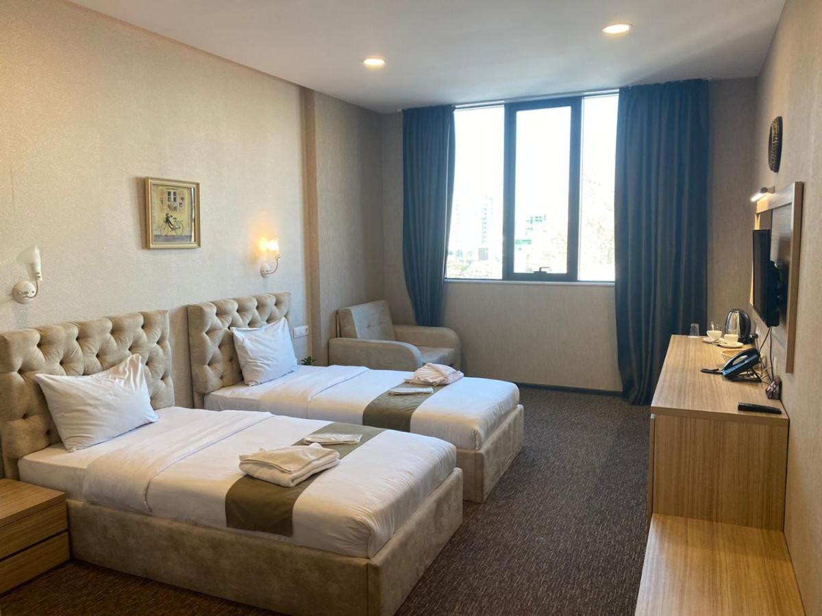 Tbt Hotel Tbilisi ภายนอก รูปภาพ
